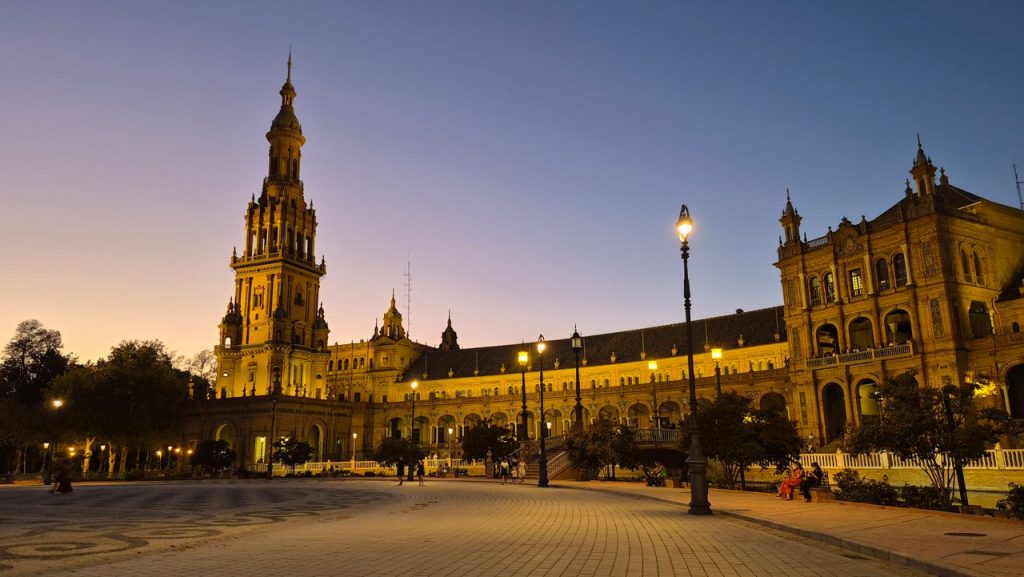 visit Seville with Susana, your private guide
