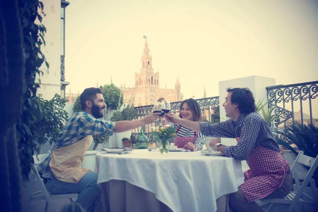 Cena privada con degustación de aceite de oliva virgen en Sevilla